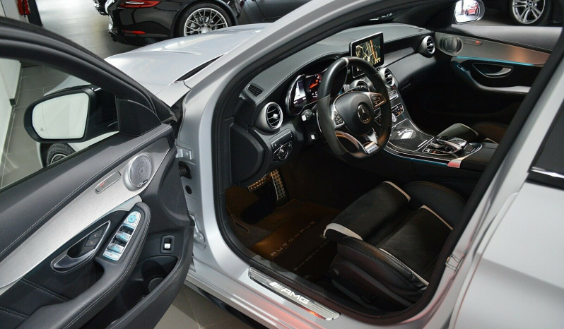 Mercedes Benz C63 S AMG full